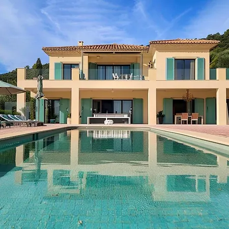 Дом отдыха Carrazola House In Lefkada With Pool *